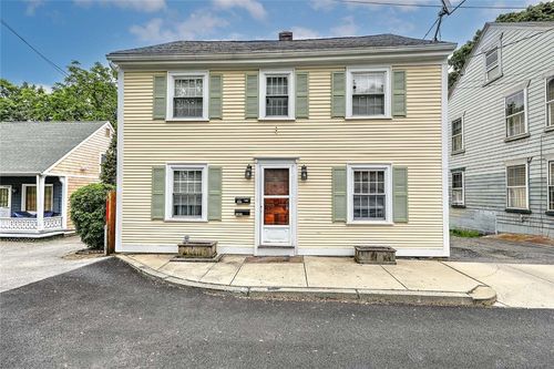 34 Central St, Bristol, RI, 02809-1929 | Card Image