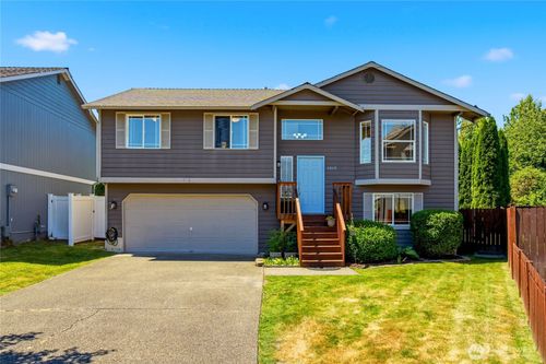 1019 Hiatt Ct, Sultan, WA, 98294-7637 | Card Image