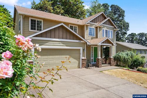 696 Mule Deer St Nw, Salem, OR, 97304-3678 | Card Image