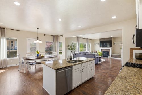 1497 W Meadow Glen Dr, Bluffdale, UT, 84065-5549 | Card Image
