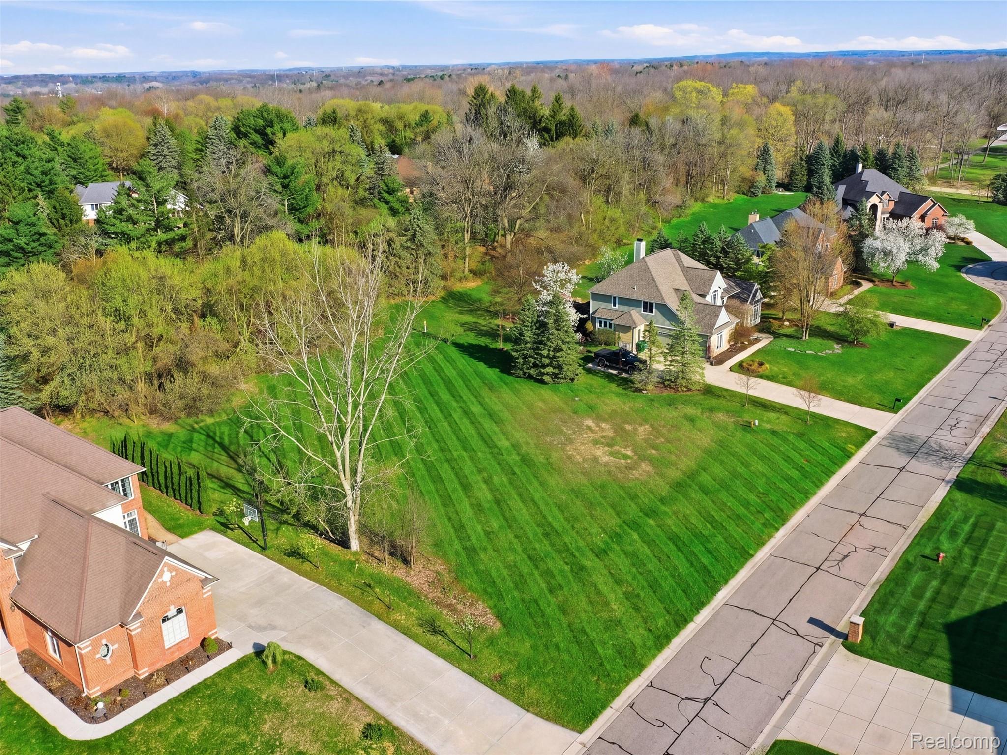 Land in Oakland Charter Township 4