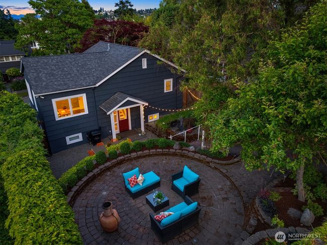3833 24th Avenue W, House other with 3 bedrooms, 2 bathrooms and 1 parking in Seattle WA | Image 27