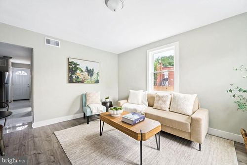 1658 F St Ne, WASHINGTON, DC, 20002-4501 | Card Image