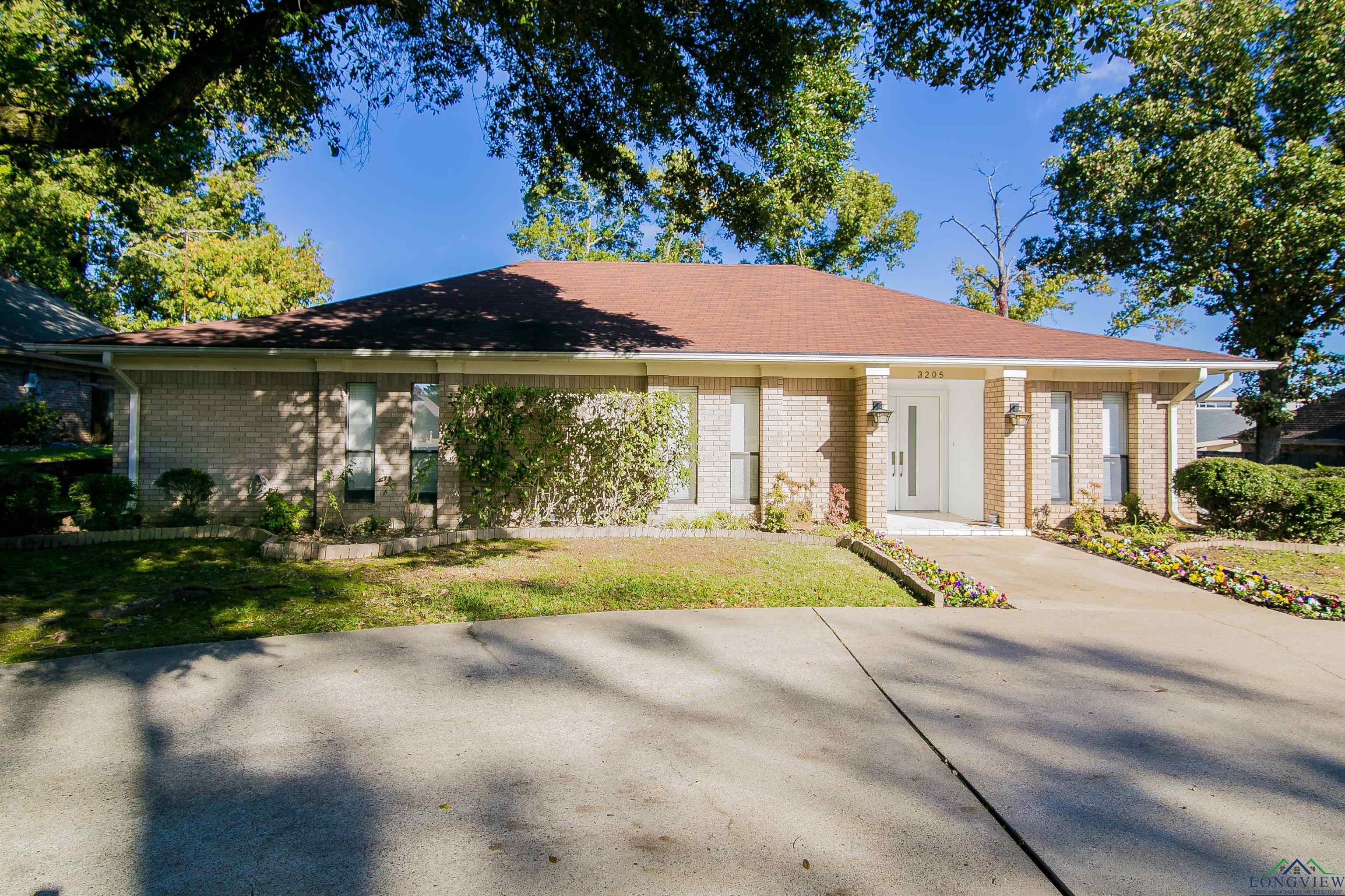Lopez Ct, Longview, TX 75605