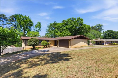 2989 Beechwood Dr, Lithia Springs, GA, 30122-2802 | Card Image