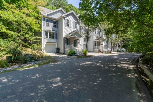 38 Georgetown Dr, Nashua, NH, 03062-4214 | Card Image