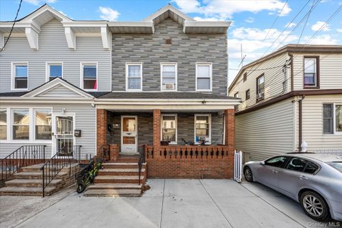 9522 112th St, South Richmond Hill, NY, 11419-1106 | Card Image