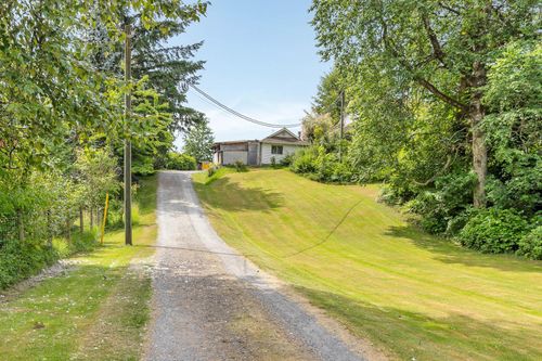 33470 Ihles Ave, Mission, BC, V2V6Y1 | Card Image