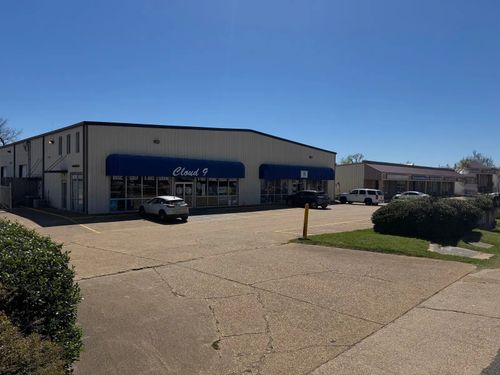 2060 E Texas St, Bossier City, LA, 71111-3844 | Card Image