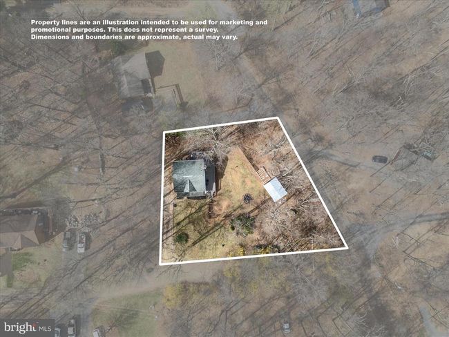 161 Apache Trl, House other with 3 bedrooms, 3 bathrooms and null parking in Chester Gap VA | Image 35