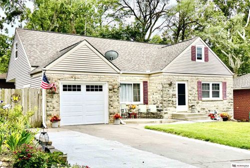 5105 M St, Lincoln, NE, 68510-1943 | Card Image
