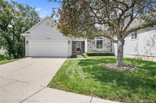 865 Challenging Trl, South Lyon, MI, 48178-2082 | Card Image