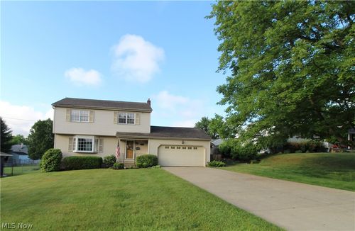 2329 Venloe Dr, Poland, OH, 44514-1746 | Card Image