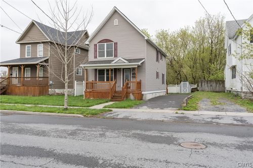 154 Breen Ave, Watertown, NY, 13601-4659 | Card Image