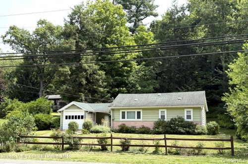 2946 State Route 32, Kingston, NY, 12401-8654 | Card Image