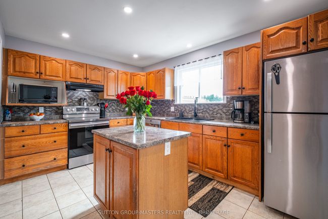 3758 Mcconnell Rd, House other with 5 bedrooms, 3 bathrooms and 12 parking in South Frontenac ON | Image 26