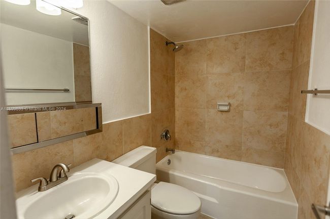 APT-324 - 1800 Sans Souci Blvd, Condo with 1 bedrooms, 2 bathrooms and null parking in North Miami FL | Image 8