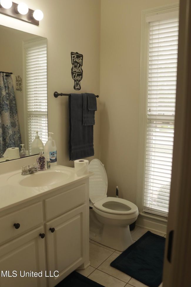 Bathroom | Image 21
