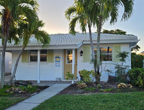 620 Spanish Dr N, LONGBOAT KEY, FL, 34228-1622 | Card Image
