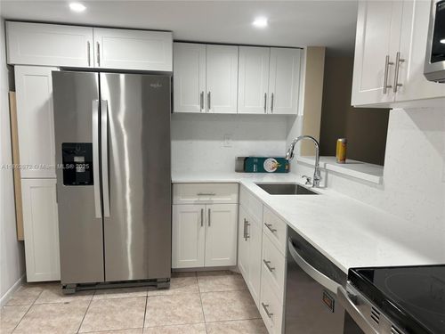 apt-424-8540 Sw 133rd Avenue Rd, Miami, FL, 33183-4511 | Card Image