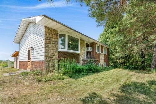 4828 Frank Kenny Rd, Navan, ON, K4B0C7 | Card Image