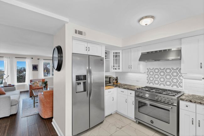 UNIT-11 - 80 Seaview Ter, Condo with 1 bedrooms, 2 bathrooms and 1 parking in Guilford CT | Image 15