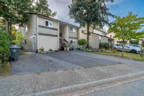 7147 129a St, Surrey, BC, V3W6T4 | Card Image