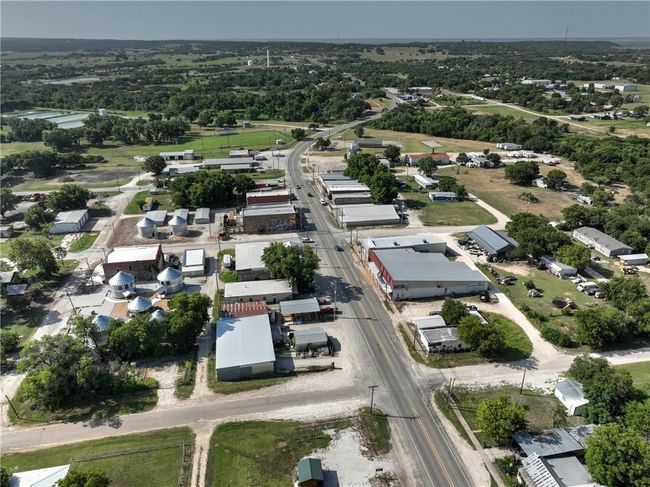 153 E Norway St, House other with 3 bedrooms, 1 bathrooms and 3 parking in Walnut Springs TX | Image 31