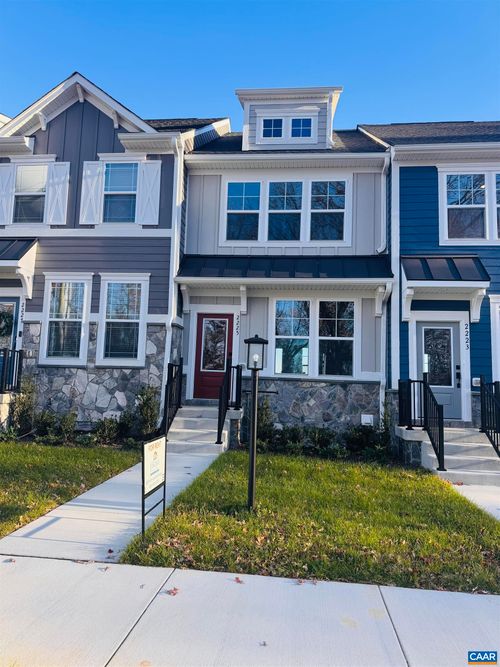 2225 Woodburn Rd, CHARLOTTESVILLE, VA, 22901-8112 | Card Image