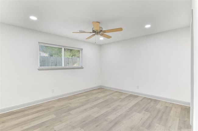 6235 Dumfries Dr, House other with 4 bedrooms, 2 bathrooms and 2 parking in Houston TX | Image 17