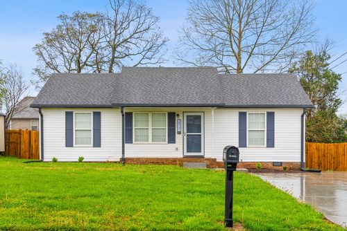 2815 Teakwood Dr, Clarksville, TN, 37040-6692 | Card Image