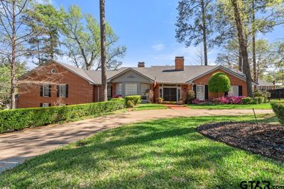 6212 Bedford Dr, House other with 6 bedrooms, 4 bathrooms and null parking in Tyler TX | Image 1