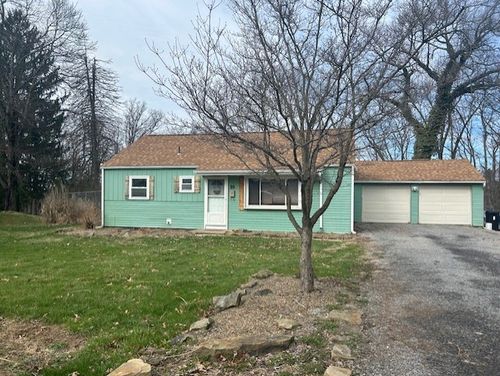 38 Hemlock St, Brighton Twp, PA, 15009-1020 | Card Image