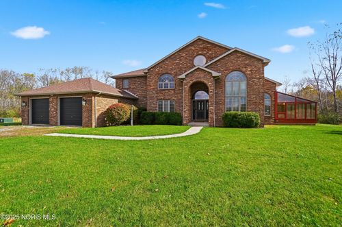 909 Township Road 243, Fostoria, OH, 44830-9669 | Card Image