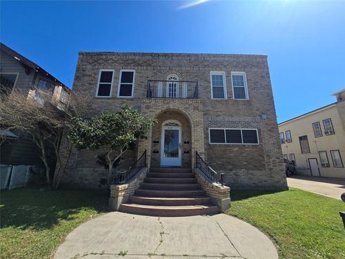 apt-3-717 Broadway St, Galveston, TX, 77550-5254 | Card Image