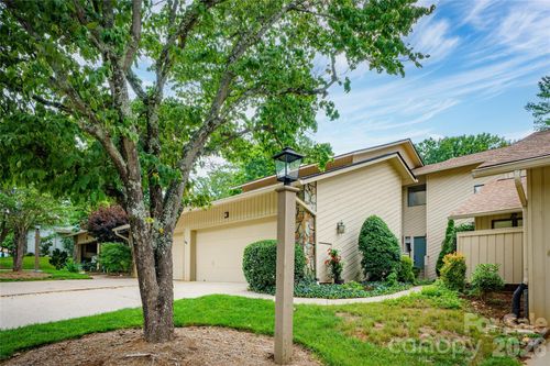 106 Deerlake Dr, Asheville, NC, 28803-3169 | Card Image