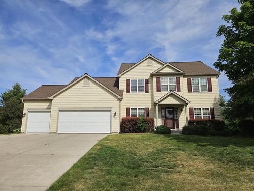 400 Cedar Bluffs Court, Slinger, WI, 53086 | Card Image