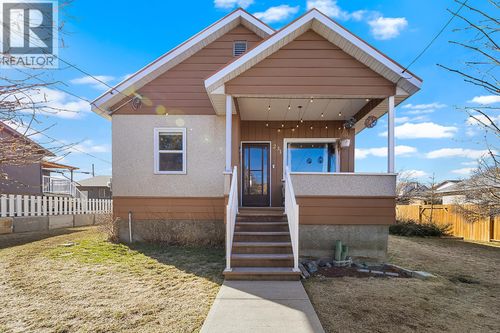 231 6th Ave S, Cranbrook, BC, V1C2H7 | Card Image