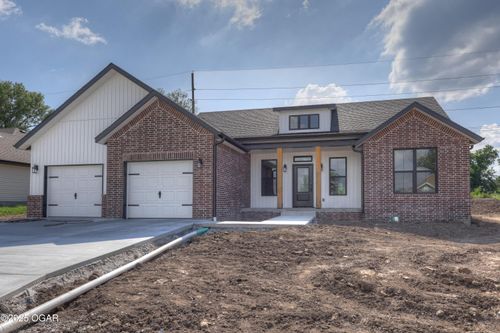 2221 Harlow St, Carthage, MO, 64836-8678 | Card Image