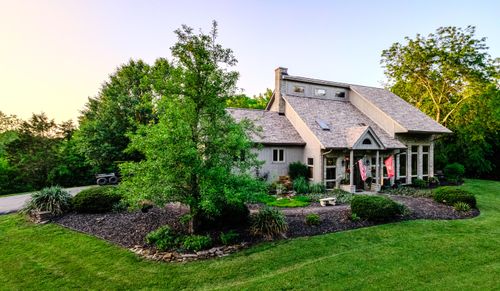 285 Botkins Ln, Frankfort, KY, 40601-9668 | Card Image
