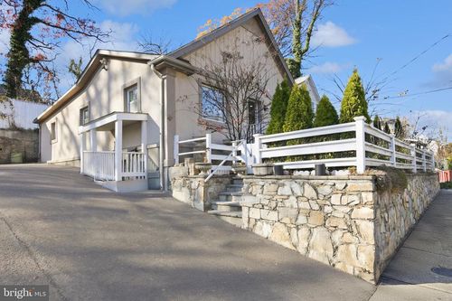 2022 S Monroe St, ARLINGTON, VA, 22204-5404 | Card Image