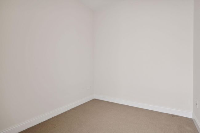 Den | Image 12