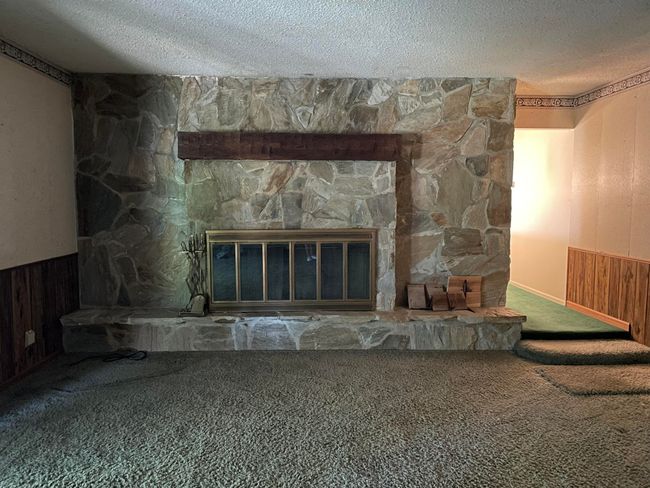 FAMILY ROOM | Image 22