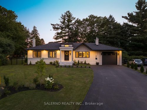 54 East Crest, Ancaster, ON, L9G2P2 | Card Image