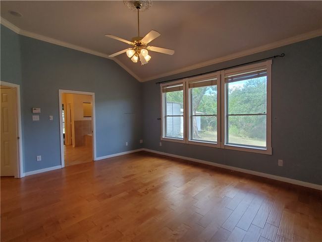 10400 W Cave Loop, House other with 4 bedrooms, 2 bathrooms and 5 parking in Dripping Springs TX | Image 18