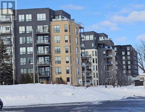 2260 Sleeping Giant Pky, Thunder Bay, ON, P7A0E7 | Card Image