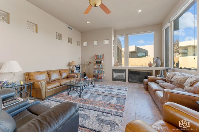 Family Room | Image 5