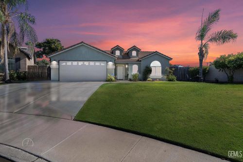11406 Pacific Harbor Ave, Bakersfield, CA, 93312 | Card Image