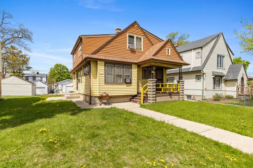 4617 N 24th St, Milwaukee, WI, 53209-6202 | Card Image