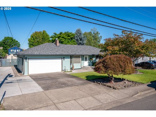 153 S 26th Ave, Cornelius, OR, 97113-7267 | Card Image